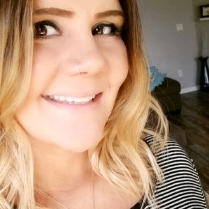 Meet your Posher, Nickole